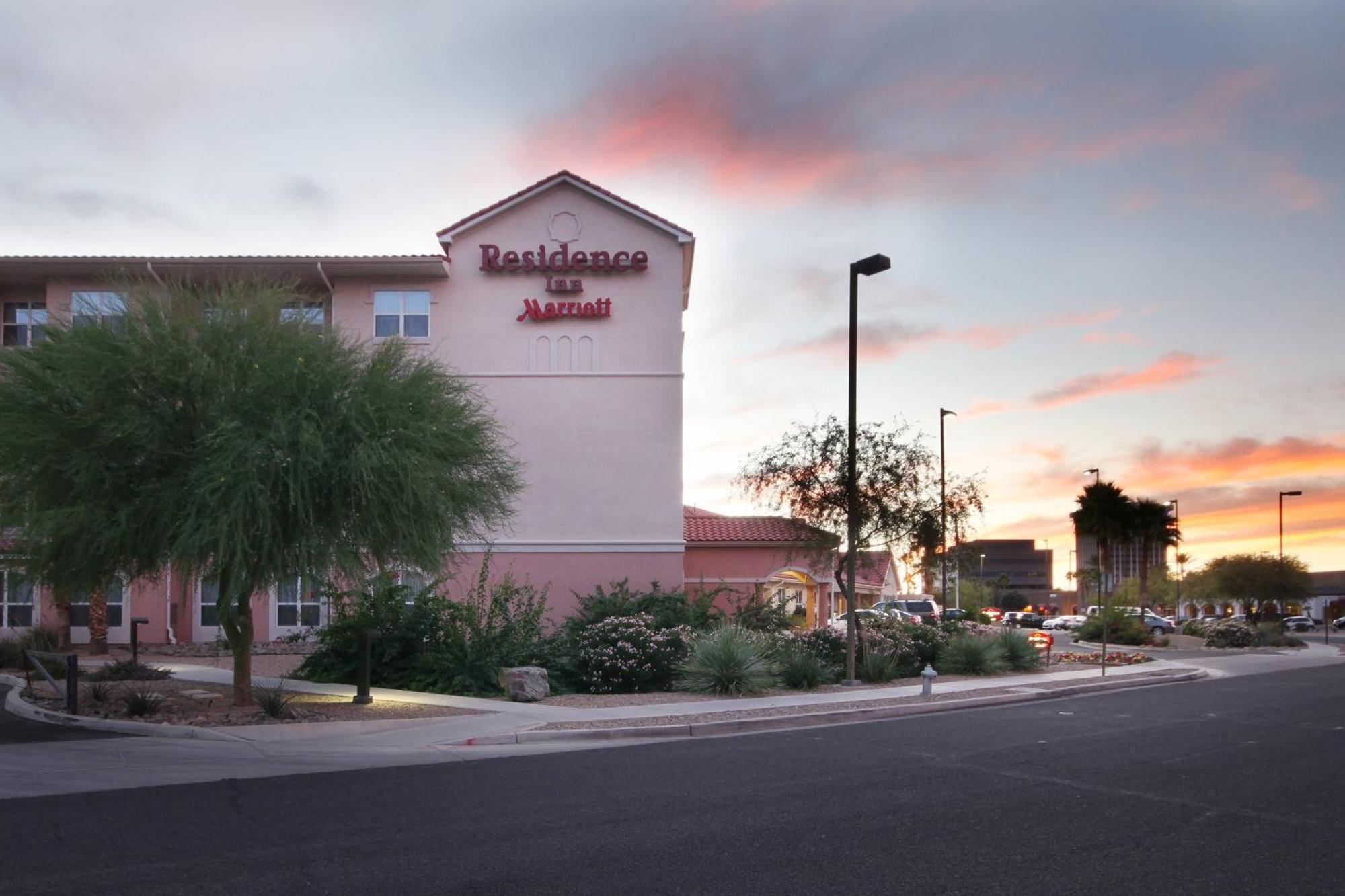 By Marriott Williams Centre Hotel 3*